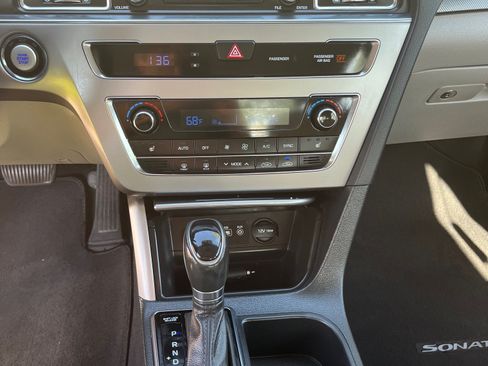 Used 2015 Hyundai Sonata Sport w/ Option Group 03 image 12