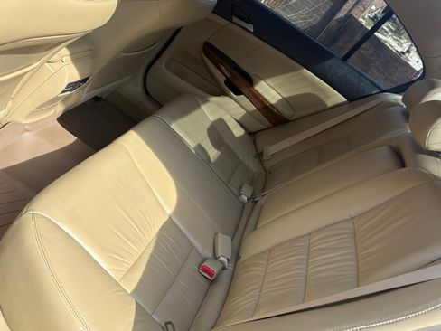 Used 2011 Honda Accord EX-L image 13