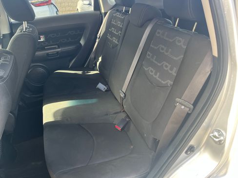 Used 2013 Kia Soul + w/ Audio Pkg FWD image 13