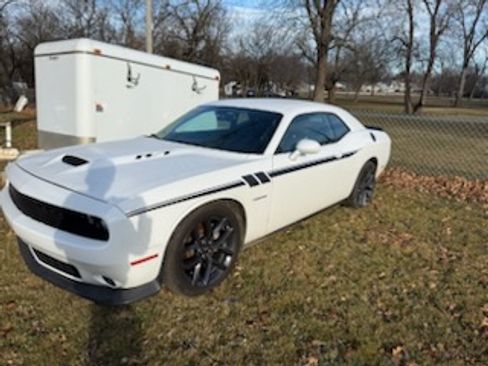 Used 2021 Dodge Challenger R/T w/ Blacktop Package image 4