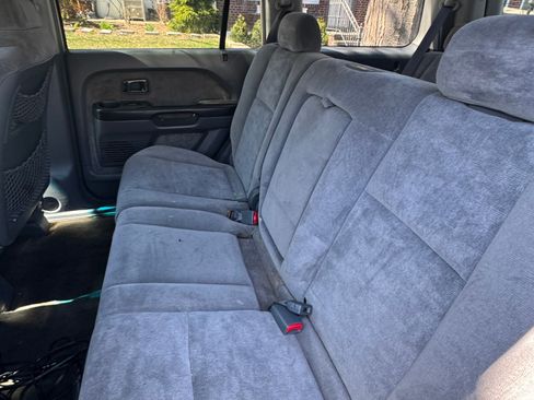 Used 2005 Honda Pilot EX image 12