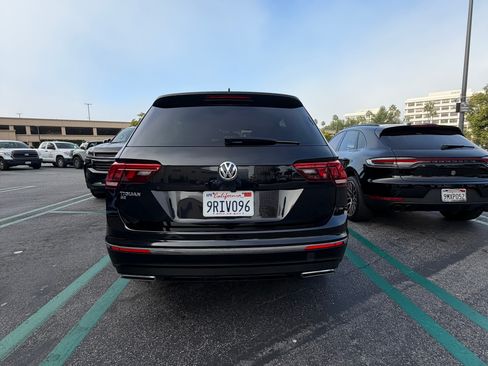 Used 2021 Volkswagen Tiguan SE image 6