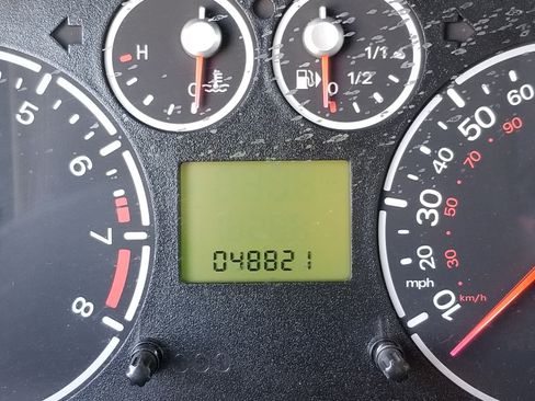 Used 2010 Ford Transit Connect XLT image 11