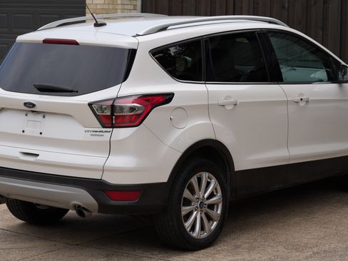 Used 2017 Ford Escape Titanium FWD image 14