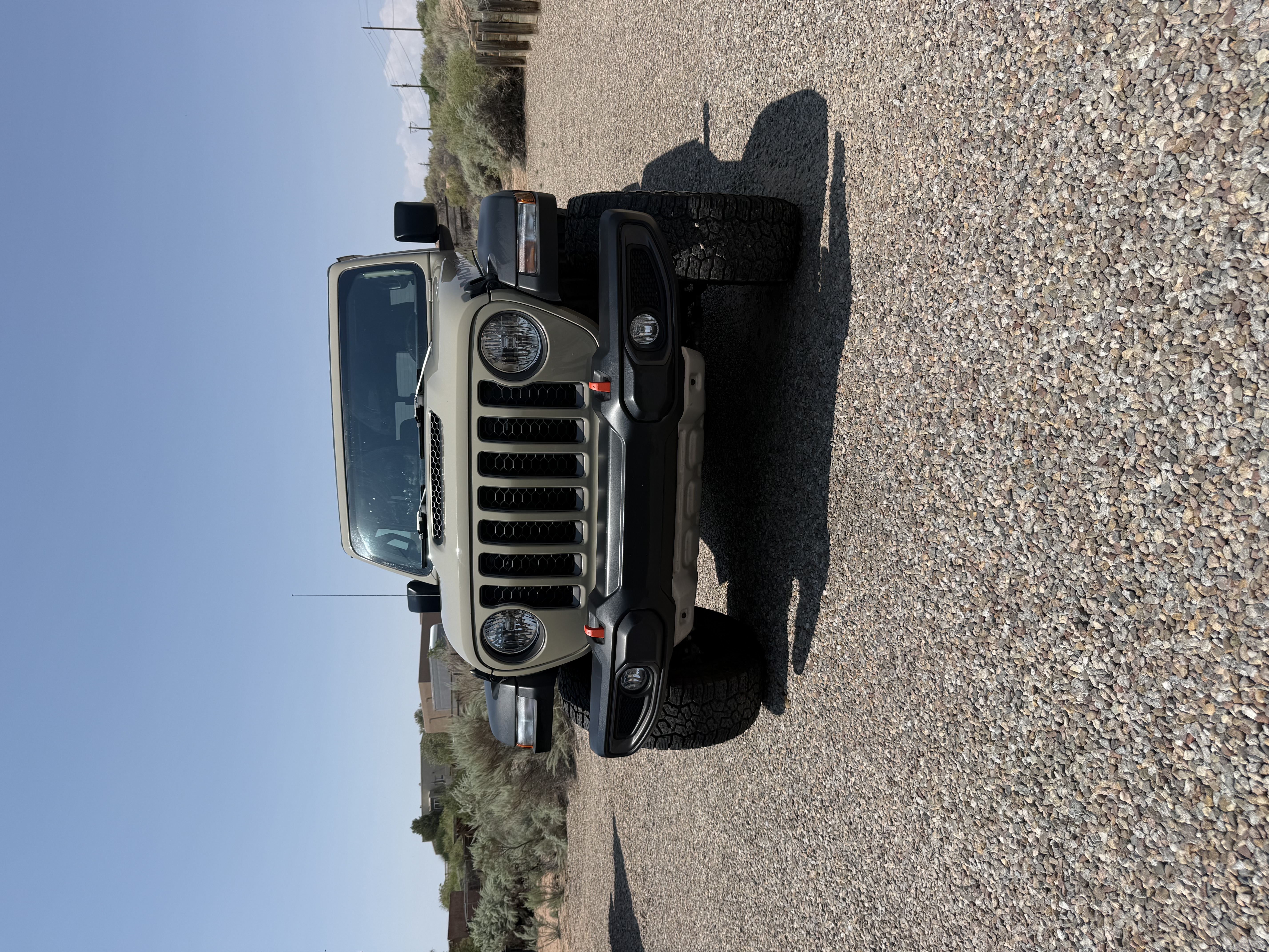 Used 2022 Jeep Gladiator Mojave w/ Trailer Tow Package AWD/4WD image 9