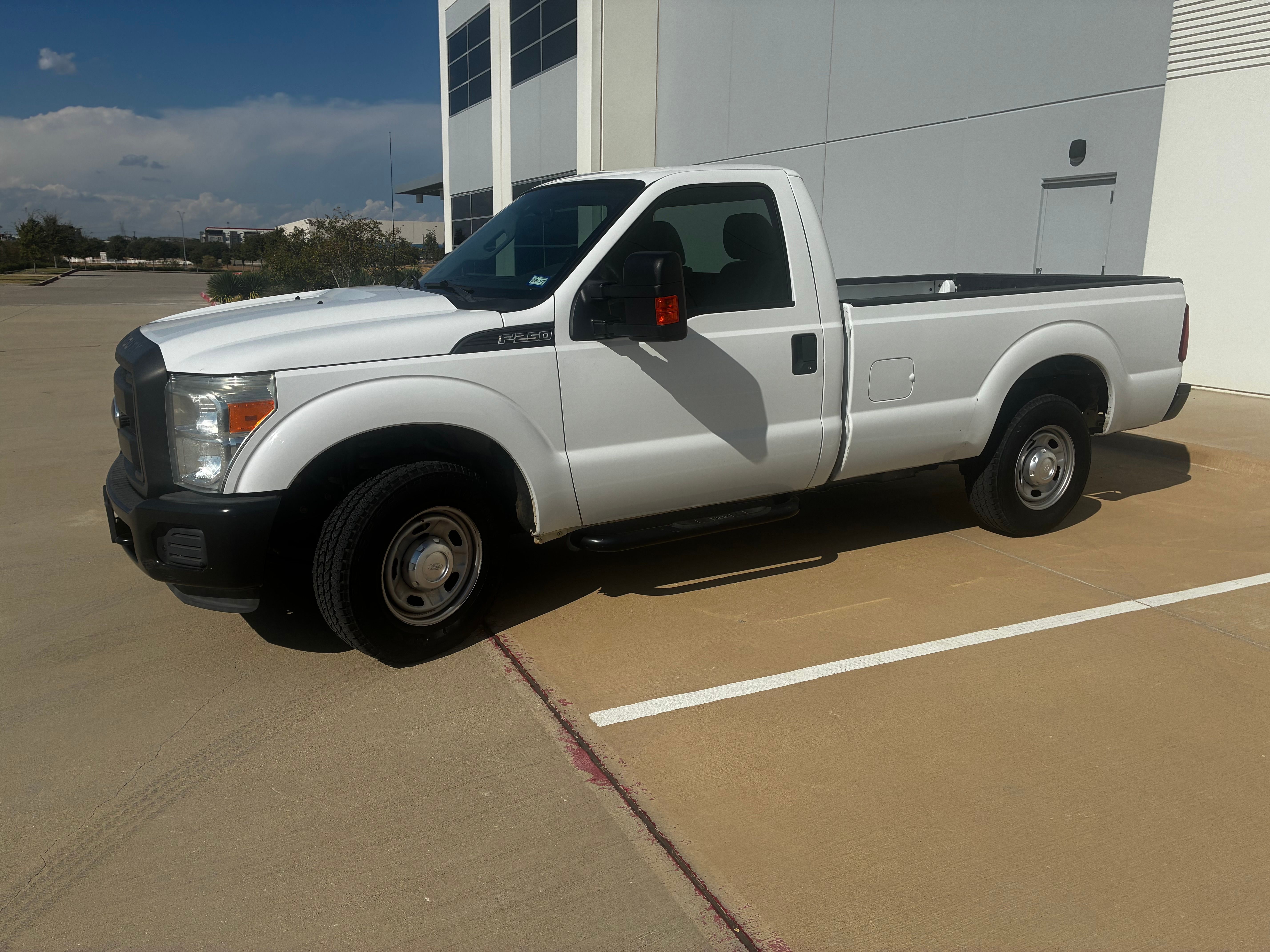 Used 2016 Ford F250 XL w/ Power Equipment Group RWD image 1