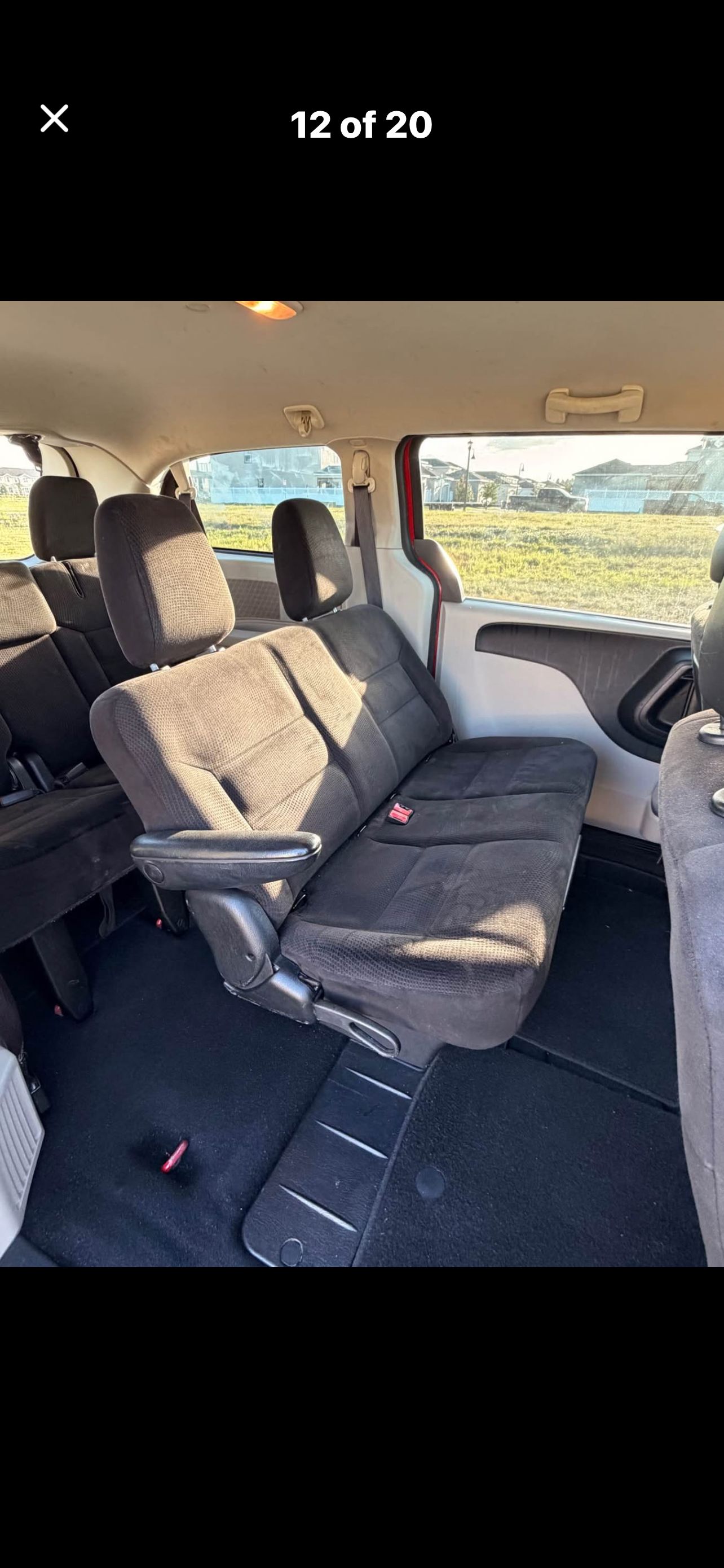 Used 2015 Dodge Grand Caravan American Value Package FWD image 5