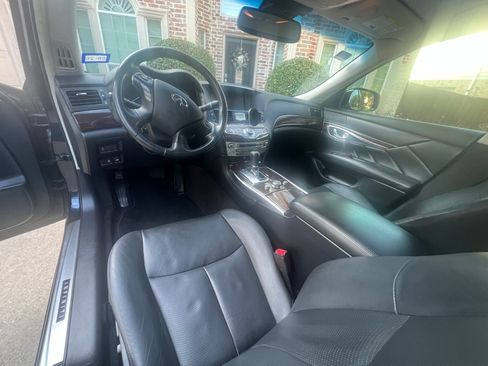 Used 2016 INFINITI Q70 L 3.7 RWD image 9