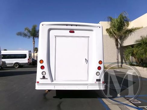 Used 2019 Ford E-450 and Econoline 450 Super Duty w/ Shuttle Bus Prep Package image 8