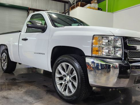 Used 2012 Chevrolet Silverado 1500 W/T w/ LS Package image 2