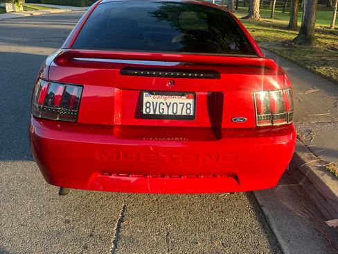 Used 2000 Ford Mustang Coupe image 2