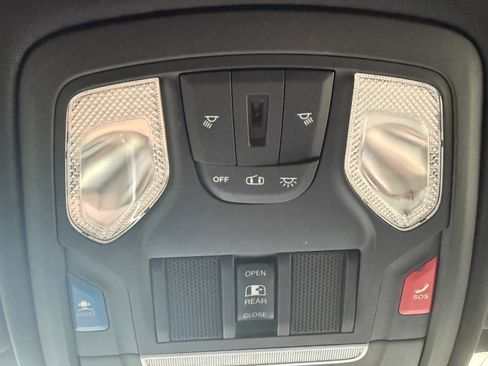 Used 2019 RAM 1500 Big Horn AWD/4WD image 13