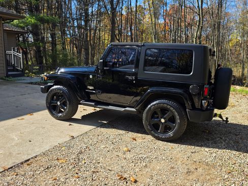 Used 2008 Jeep Wrangler Sahara w/ PWR Convenience Group image 2