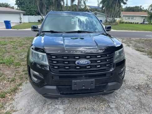 Used 2016 Ford Explorer Sport w/ Equipment Group 401A AWD/4WD image 2