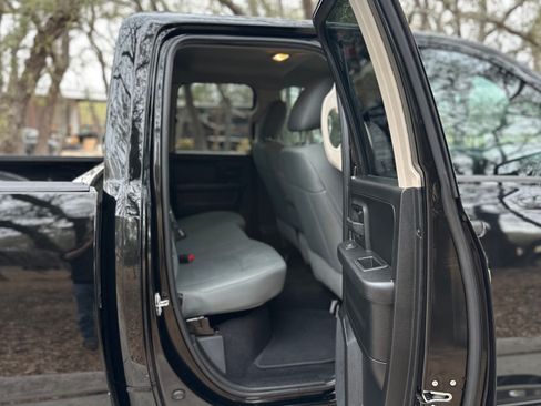Used 2019 RAM 1500 Tradesman w/ Chrome Plus Package RWD image 8