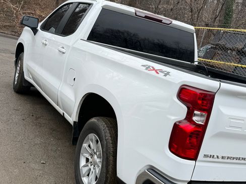 Used 2020 Chevrolet Silverado 1500 LT w/ All-Star Edition image 4