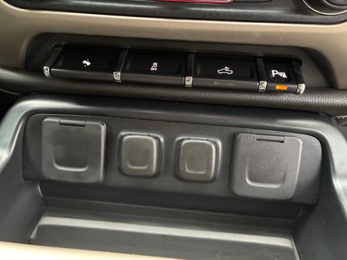 Used 2014 GMC Sierra 1500 Denali AWD/4WD image 14