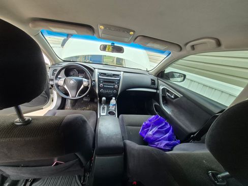 Used 2013 Nissan Altima 2.5 S FWD image 11
