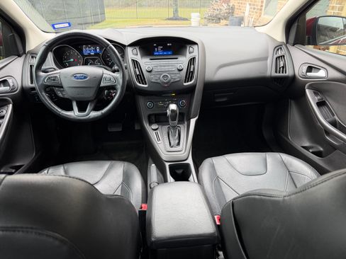 Used 2015 Ford Focus SE w/ Equipment Group 201A image 13