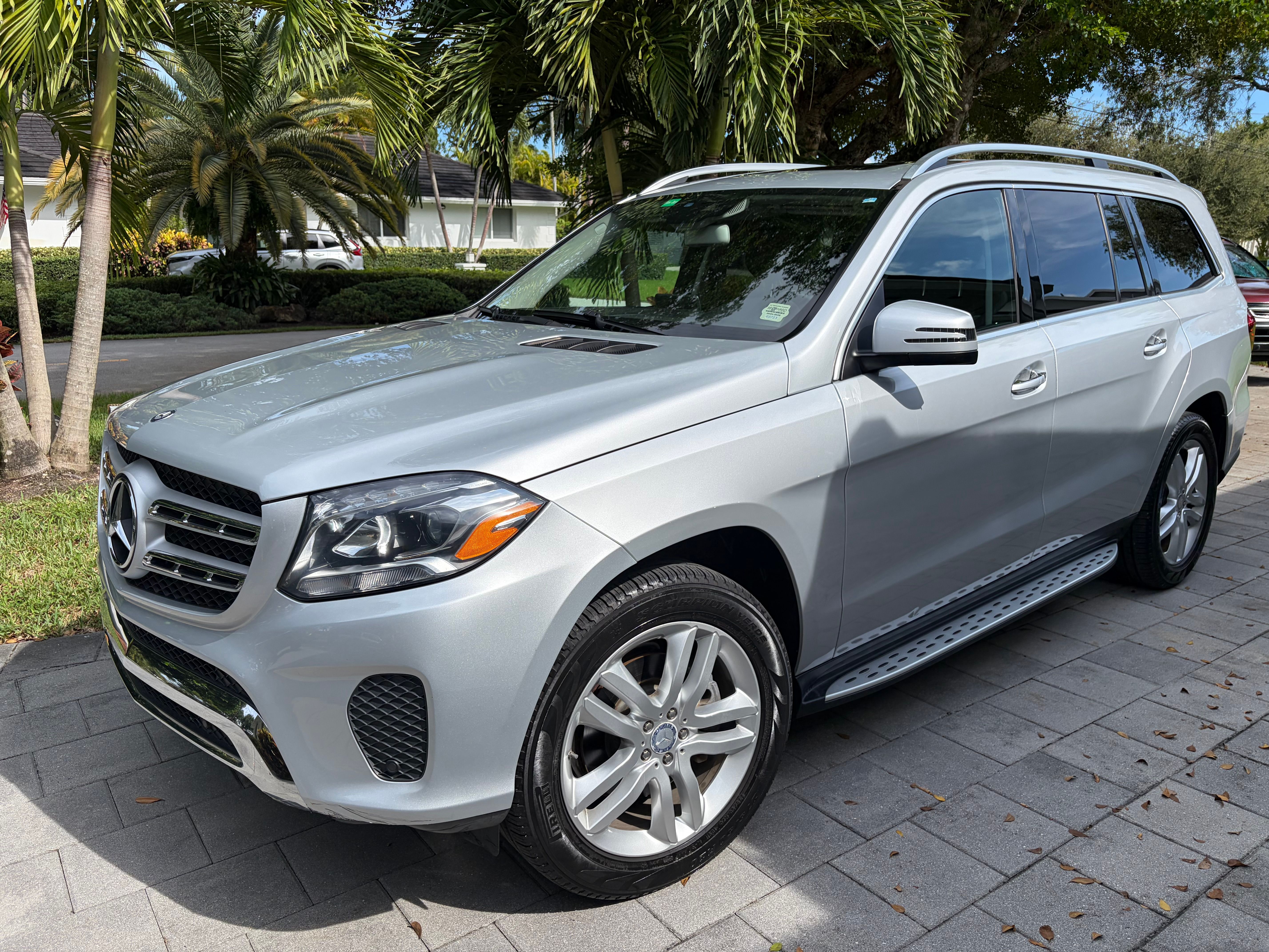 Used 2017 Mercedes-Benz GLS 450 4MATIC image 1