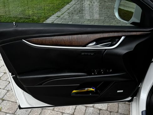 Used 2018 Cadillac XTS Luxury FWD image 18