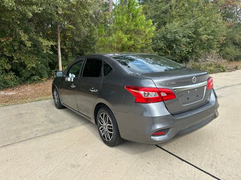Used 2016 Nissan Sentra S image 4