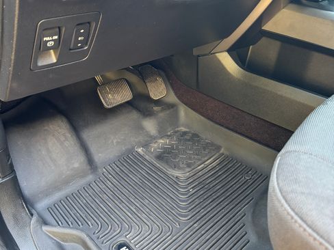 Used 2018 Ford F150 XLT w/ Equipment Group 302A Luxury image 8