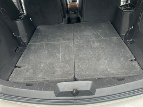 Used 2015 Ford Explorer Limited w/ Equipment Group 301A FWD image 9