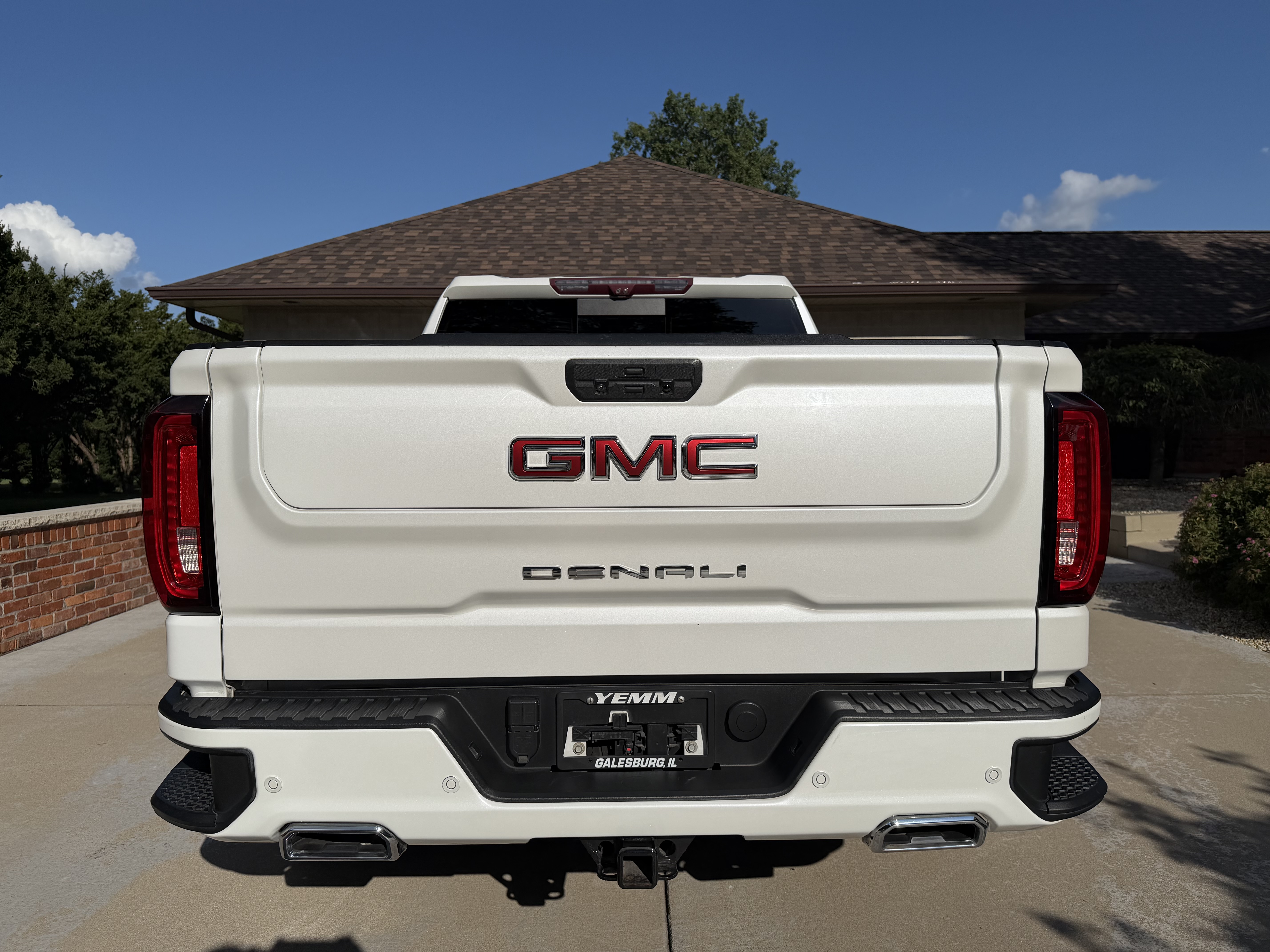 Used 2020 GMC Sierra 1500 Denali w/ Denali Ultimate Package AWD/4WD image 14