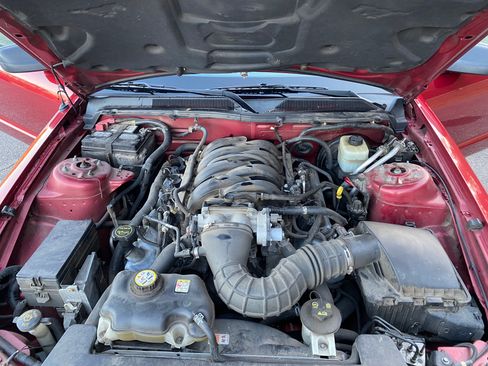 Used 2005 Ford Mustang GT Premium image 13