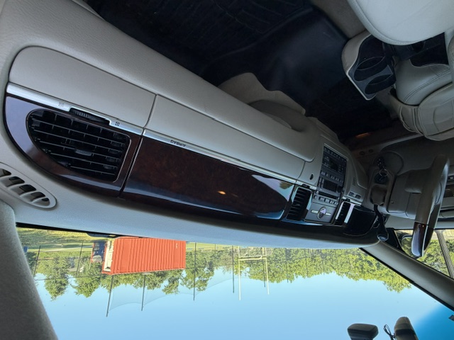 Used 2006 Lincoln Town Car Signature L RWD image 15