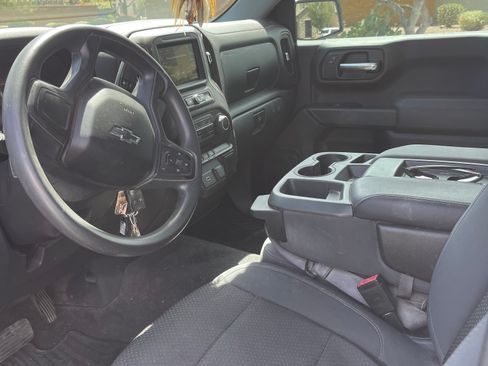 Used 2019 Chevrolet Silverado 1500 Custom Trail Boss w/ Custom Convenience Package AWD/4WD image 13