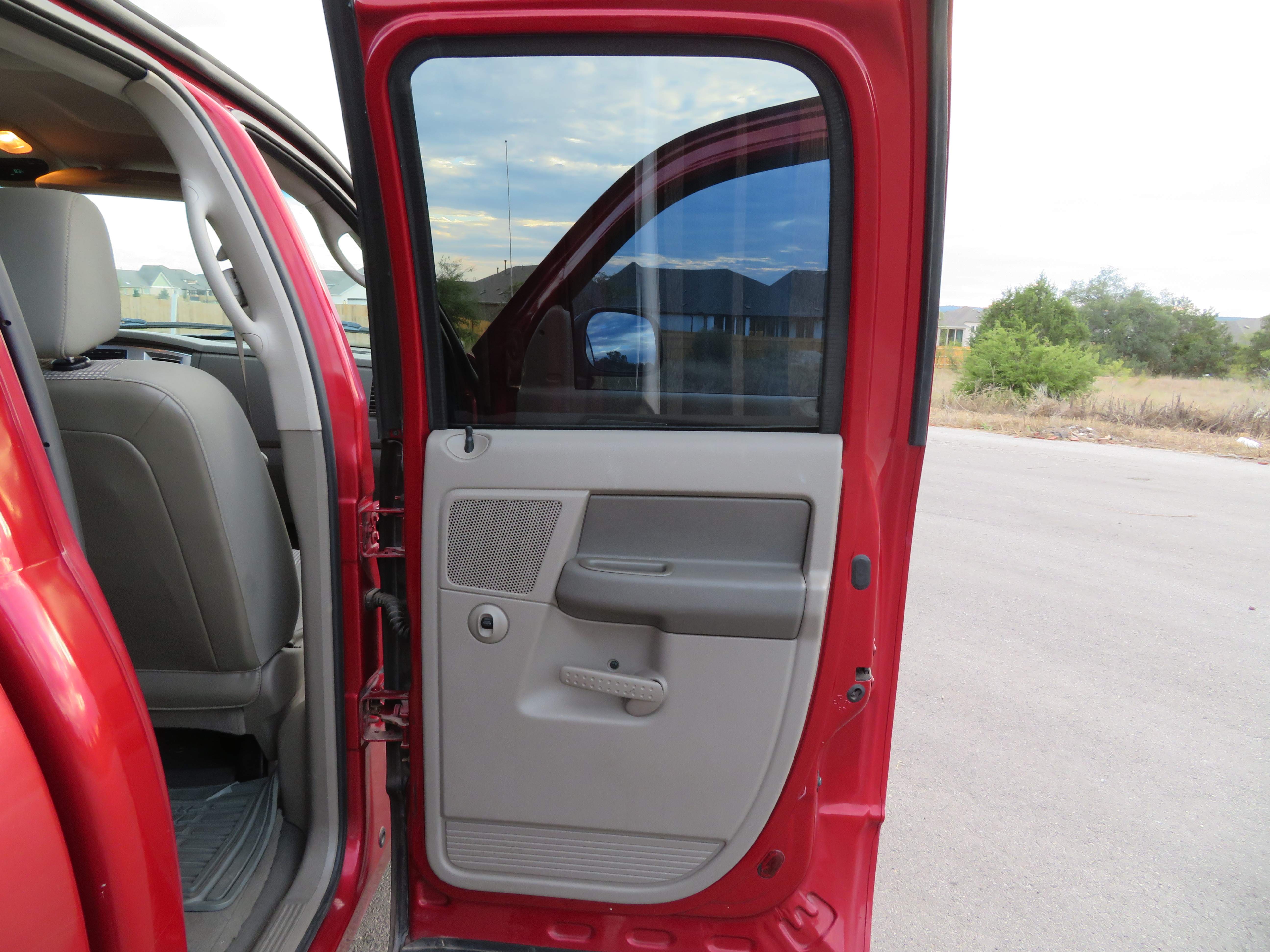 Used 2007 Dodge Ram 1500 Truck SLT RWD image 15