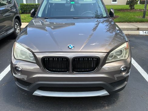Used 2013 BMW X1 sDrive28i RWD image 2