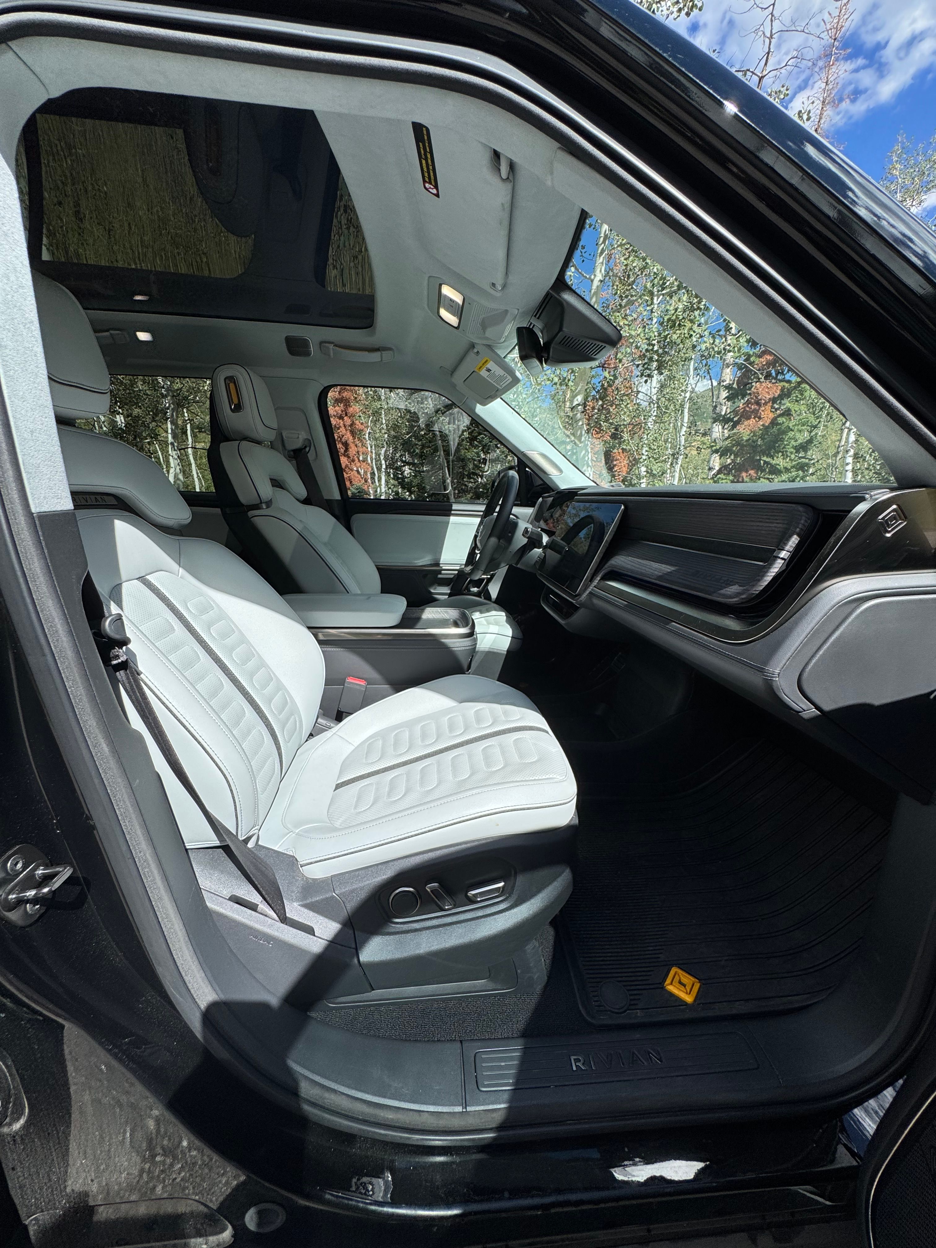Used 2023 Rivian R1S Adventure Quad AWD/4WD image 5
