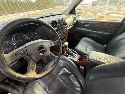 Used 2007 GMC Envoy SLT image 16