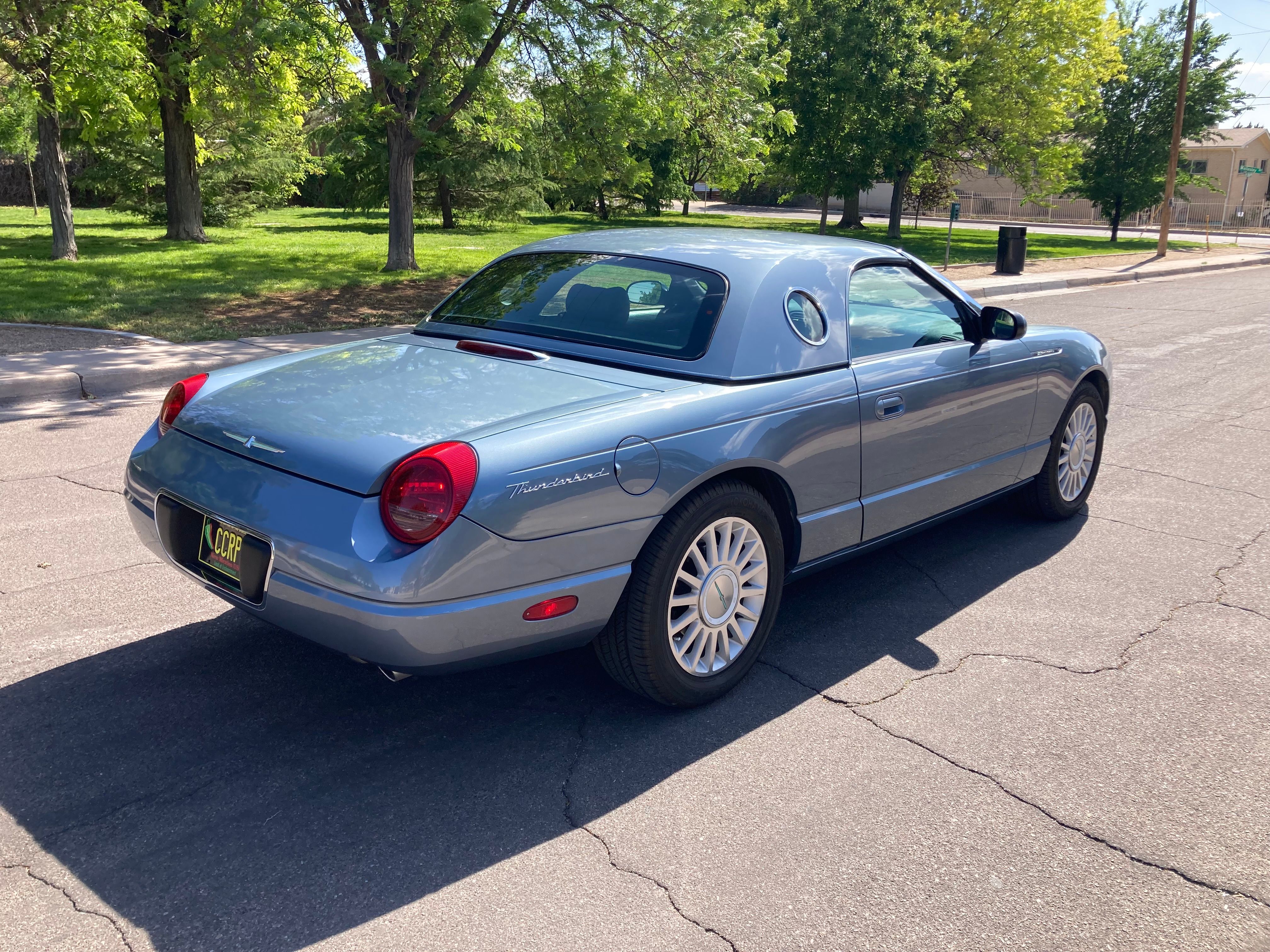 Used 2005 Ford Thunderbird RWD image 8