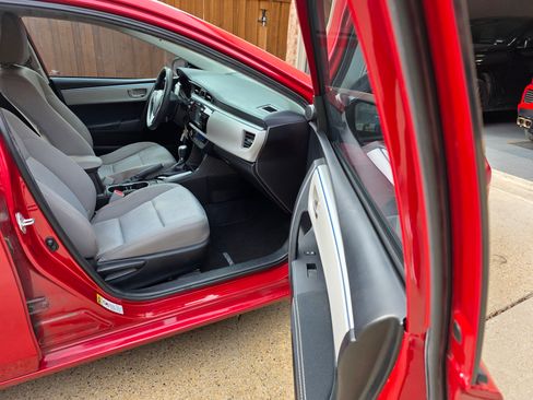 Used 2016 Toyota Corolla LE image 14