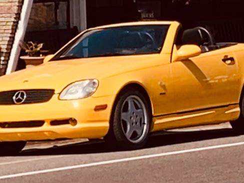 Used 2000 Mercedes-Benz SLK 230 image 4