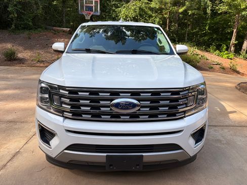 Used 2020 Ford Expedition Max Limited RWD image 2