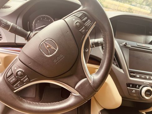 Used 2016 Acura MDX SH-AWD Sport Utility 4D image 16