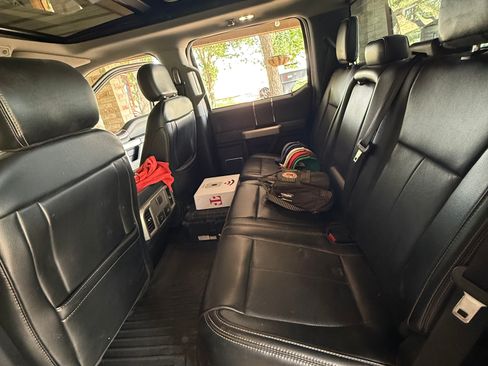 Used 2020 Ford F350 Lariat w/ Lariat Ultimate Package image 4