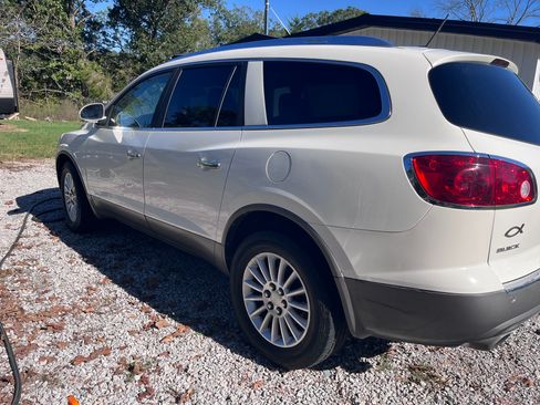 Used 2008 Buick Enclave CXL w/ Driver Confidence Package image 2