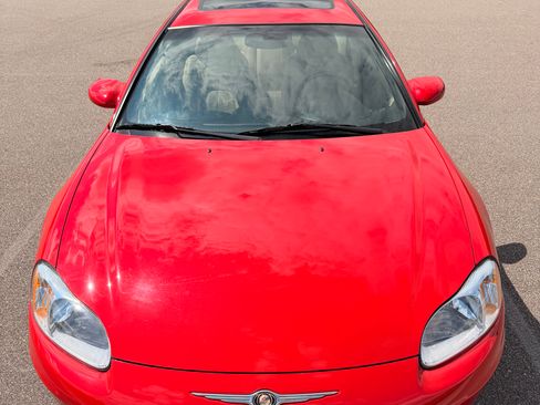 Used 2002 Chrysler Sebring LXi FWD image 2