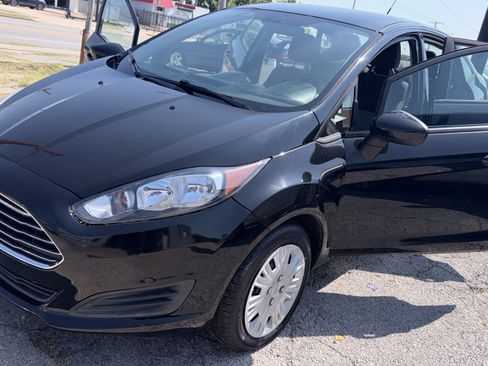 Used 2018 Ford Fiesta S FWD image 6