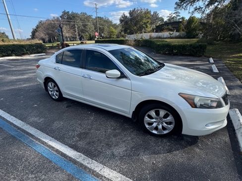 Used 2010 Honda Accord EX-L image 8