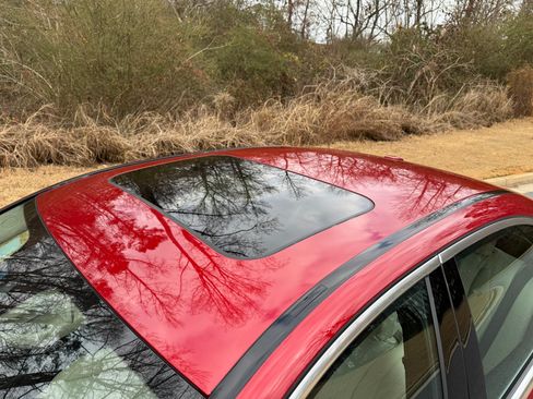 Used 2018 Mercedes-Benz E 300 image 12