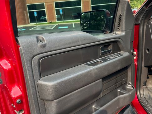 Used 2014 Ford F150 Raptor w/ Equipment Group 801A Luxury AWD/4WD image 8