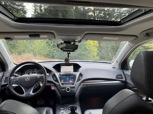 Used 2017 Acura MDX SH-AWD w/ Technology Package image 12