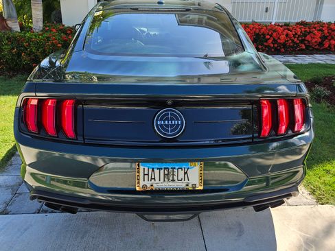 Used 2019 Ford Mustang Bullitt w/ Bullitt Electronics Package RWD image 12